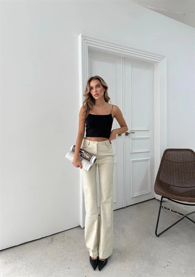 YARI İSPANYOL PAÇA DÜĞMELİ DERİ PANTOLON KREM