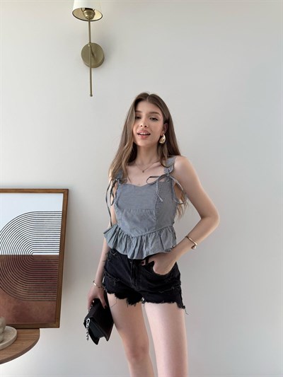 Askı Bağlamalı Pitikare Desen Etek Volanlı Bluz Siyah 2312