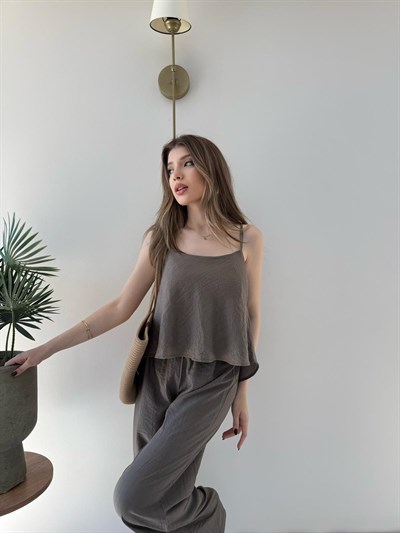 Askılı Bluz ve Pantolonlu Çilek İkili Takım Vizon 2316