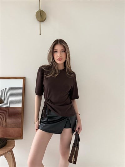 Bel Büzgülü Asimetrik Detay Modal Tişört Kahverengi 2186