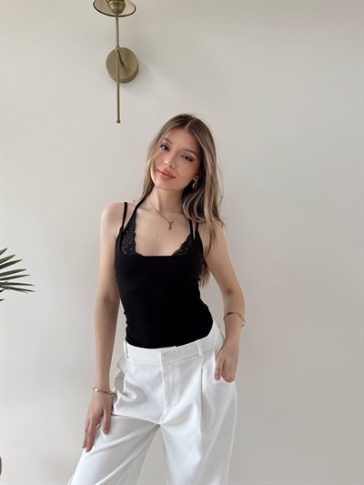 Boyundan Bağlamalı Dantel Detay Sırt Dekolte Bodysuit Siyah 2149