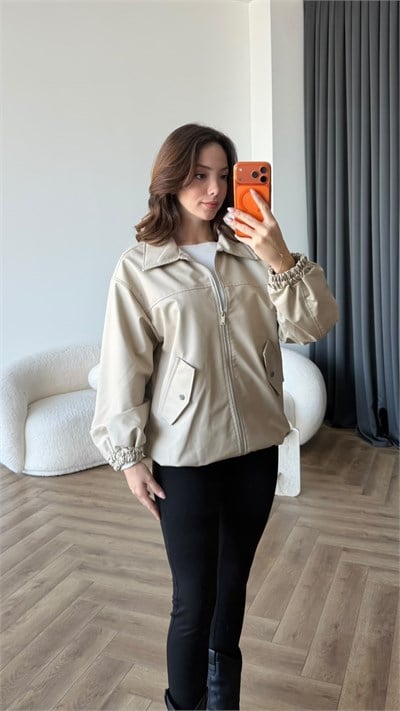 Cep Detay Fermuarlı İç Astarlı Oversize Deri Mont Bej 2484