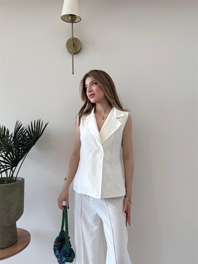 Çift Düğme Detay Yelek ve Pantolonlu Tensel Kumaş İkili Takım Beyaz 2242