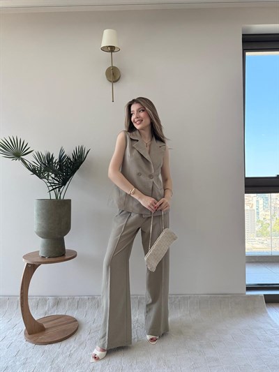 Çift Düğme Detay Yelek ve Pantolonlu Tensel Kumaş İkili Takım Vizon 2226