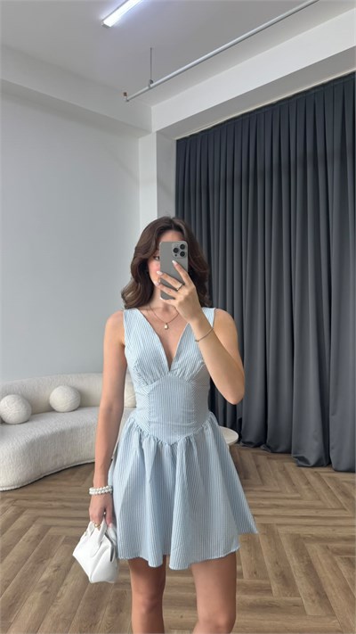 Çizgili Ön ve Arka V Yaka Etek Volanlı Gofre Elbise Bebe Mavi 2391