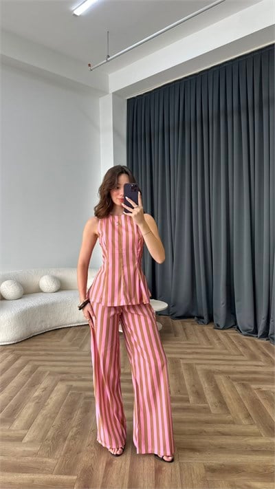 Çizgili Volanlı Bluz ve Pantolonlu İkili Takım Pembe Vizon 2384