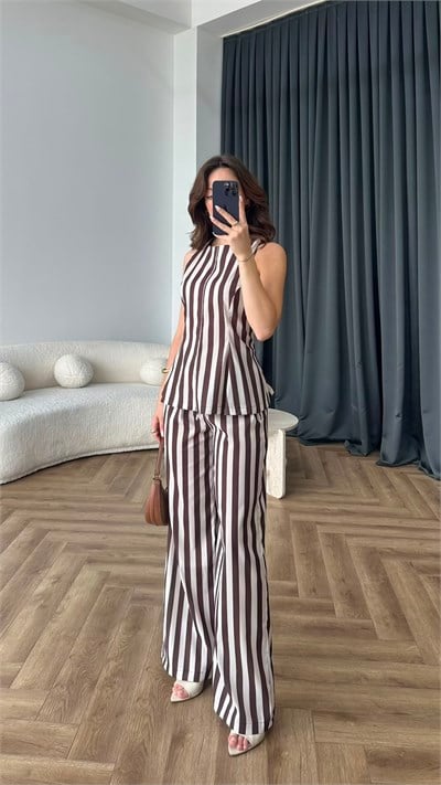 Çizgili Volanlı Bluz ve Pantolonlu İkili Takım Kahve Beyaz 2384