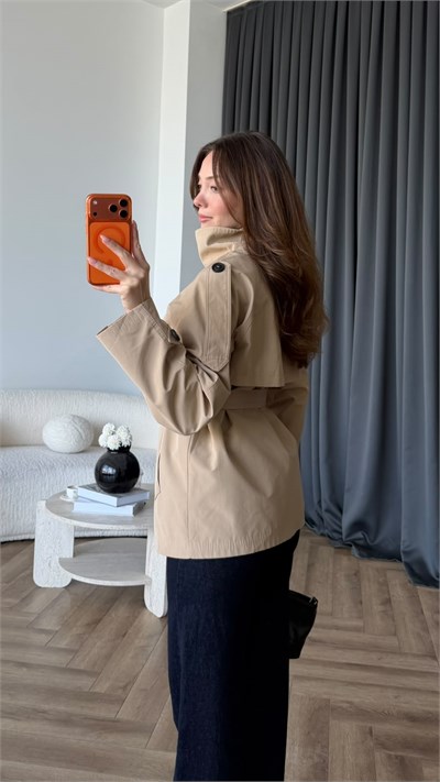 Dik Yaka Detay Bel Kuşaklı Apolet Detay Premium Trençkot Bej 2459
