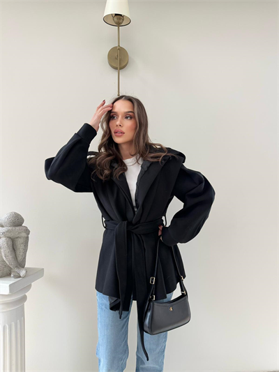 DİK YAKA OMUZ APOLETLİ BEL KUŞAKLI ASTARLI KAŞE KABAN SİYAH 2004