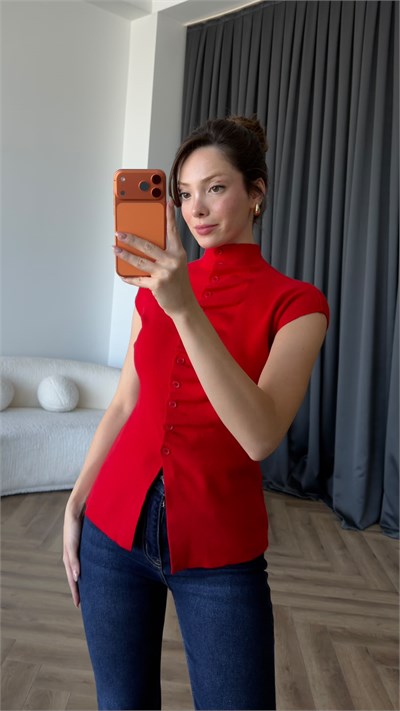 Dik Yaka Ön Pileli Düğme Detay Triko Bluz Kırmızı 2411