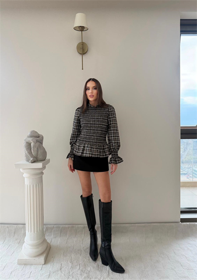 Ekose Desen Büzgülü Etek Volanlı Bluz Kahve 2038