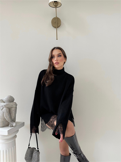 Etek Dantel Detay Oversize Triko Siyah 2001