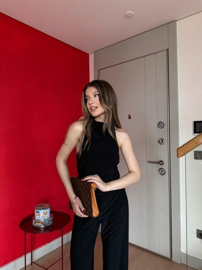 Halter Yaka Bluz ve Paça Lastikli Pantolonlu İkili Sandy Takım Siyah 2194