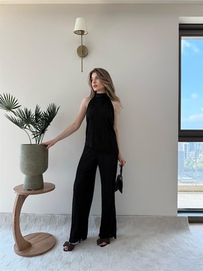 Halter Yaka Sırt Dekolte Detay Bluz ve Pantolonlu Pilise Takım Siyah 2273
