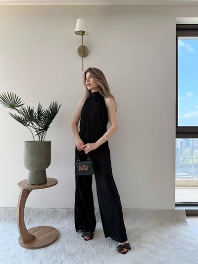 Halter Yaka Sırt Dekolte Detay Bluz ve Pantolonlu Pilise Takım Siyah 2273