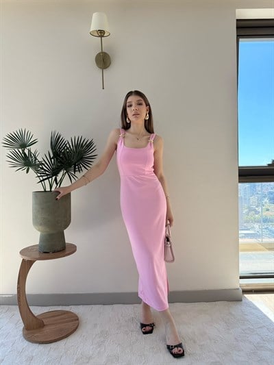 Kare Yaka Askı Aksesuar Detay Yırtmaçlı Modal Elbise Pembe 2333