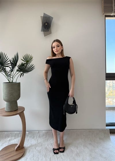 Kayık Yaka Uzun Modal Elbise Siyah 2369