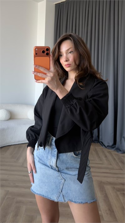 Kruvaze Yaka Bağlama Detay İç Astarlı Trençkot Siyah 2413
