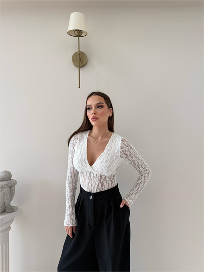 Kruvaze Yaka Dantel Bodysuit Beyaz 2057