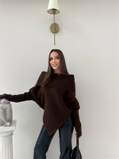 Madonna Yaka Asimetrik Detay Kazak Acı Kahve 2015