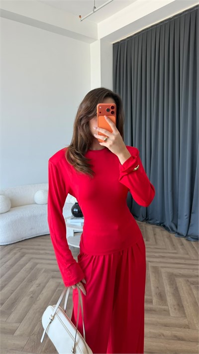 Omuz Vatkalı Bel Korse Detay Bluz ve Pantolonlu İkili Viskon Takım Kırmızı 2395
