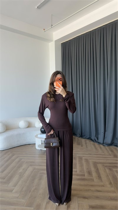 Omuz Vatkalı Bel Korse Detay Bluz ve Pantolonlu İkili Viskon Takım Kahve 2395