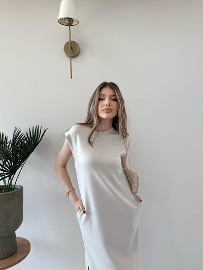 Omuz Vatkalı Sıfır Kol Cep Detay Modal Elbise Bej 2236