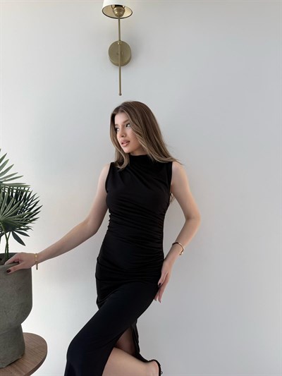 Omuz ve Bel Drape Detay Yırtmaçlı Uzun Sandy Elbise Siyah 2286