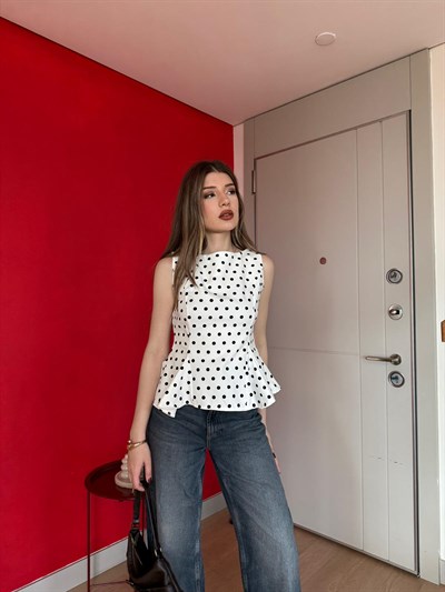 Sıfır Kol Bel Volanlı Puantiyeli Bluz Beyaz 2245