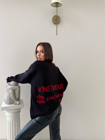 SIRT YAZI DETAY OVERSİZE KAZAK SİYAH 2020