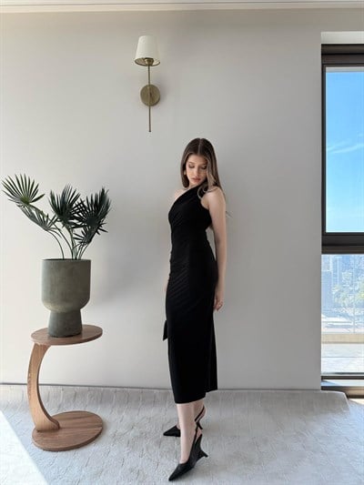 Tek Omuz Drape ve Yırtmaç Detay Sandy Elbise Siyah 2187