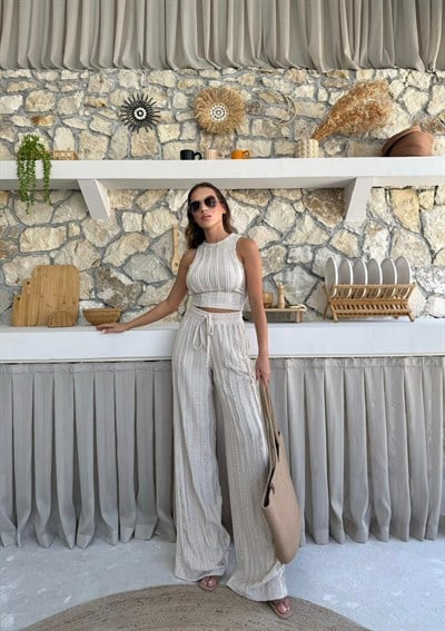 Ters Dikiş Detay Halter Bluz ve Pantolonlu Gofre İkili Takım Bej 2098