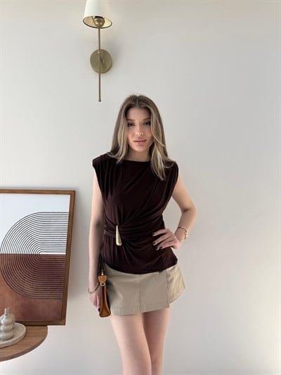 Vatkalı Bel Drape Aksesuar Detay Sandy Bluz Kahve 2303