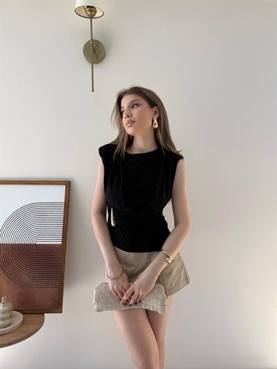 Vatkalı Bel Drape Aksesuar Detay Sandy Bluz Siyah 2303