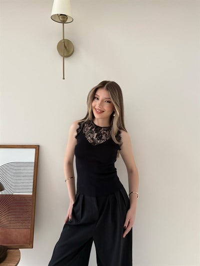 Yaka Dantel Detay Sıfır Kol Triko Atlet Siyah 2180