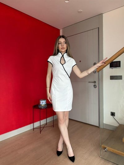 Yaka Düğme Detay Biyeli Crep Elbise Beyaz 2215