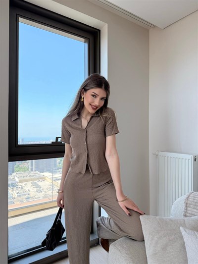 Yakalı Düğme Detay Hırka ve Pantolonlu Gofre İkili Takım Vizon 2263