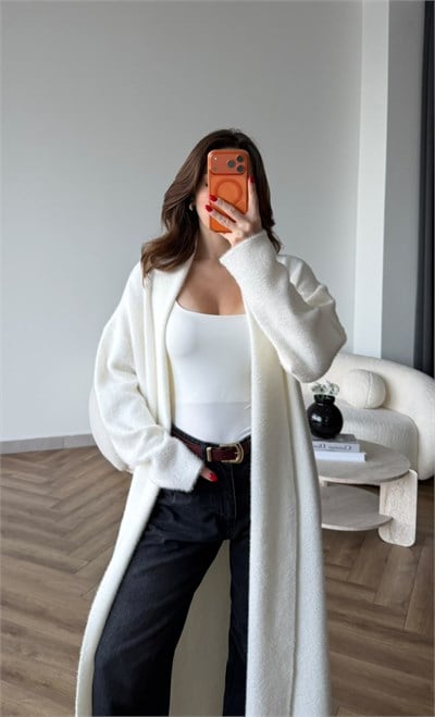 Yumoş Oversize Hırka Beyaz 2519