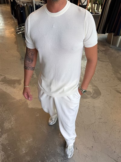 Beyaz Triko Tshirt 