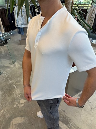Beyaz Yaka Düğmeli Modal T-Shirt -SPF3045