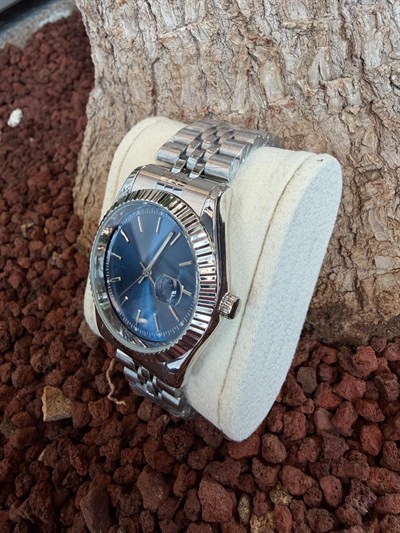 LACİVERT KADRAN TIRTIKLI BEZEL ÇELİK KORDON SAAT