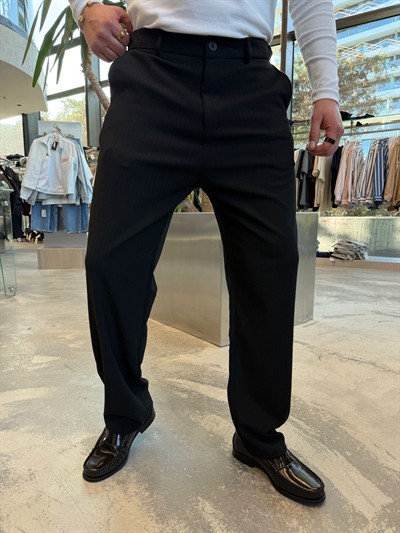 Siyah Çizgili Kumaş Pantolon -W5082