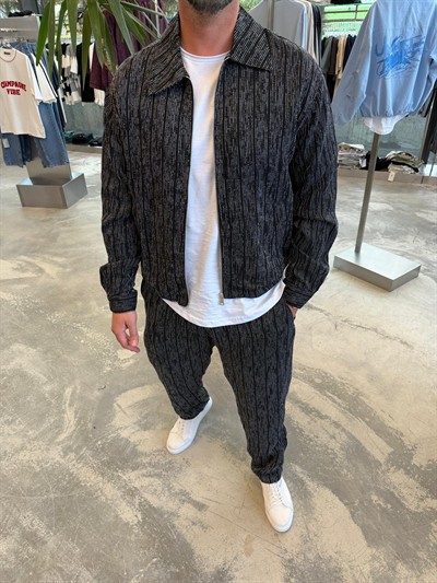 Siyah  Kırçınlı Takım -M2771