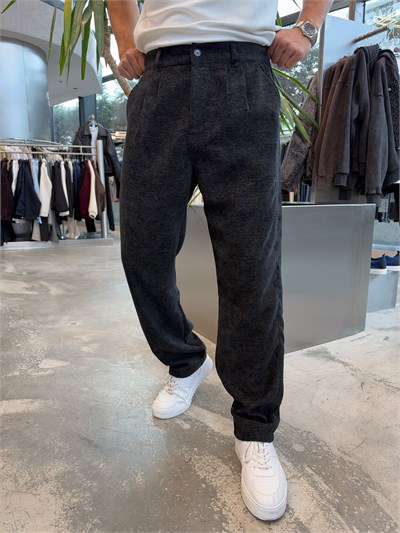 Siyah Metalik Kumaş Pileli Pantolon KP026