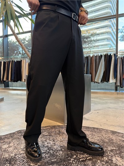 Siyah Pileli Baggy SF4032
