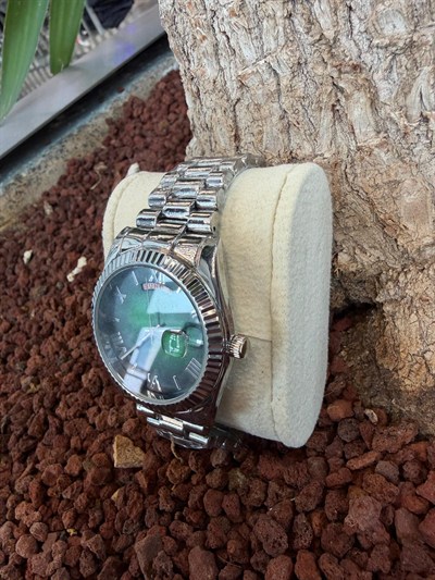 ZÜMRÜT KADRAN TIRTIKLI BEZEL ÇELİK KORDON SAAT