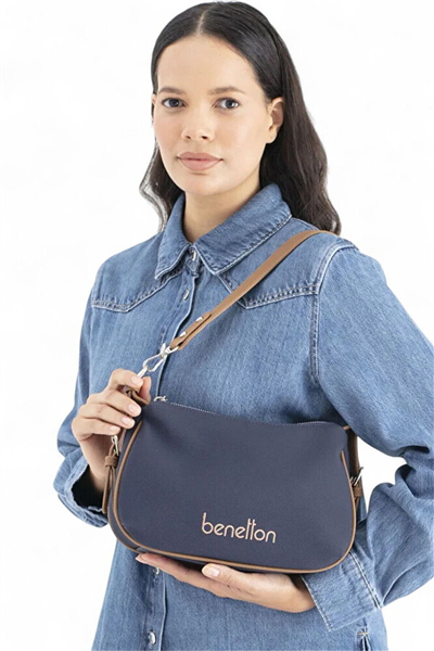 Benetton Logo Detaylı Kadın Çapraz Askılı Çanta