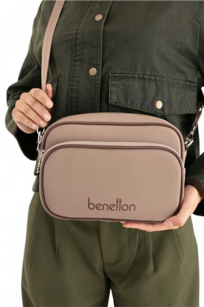 Benetton Logo Detaylı Kadın Çapraz Askılı Çanta
