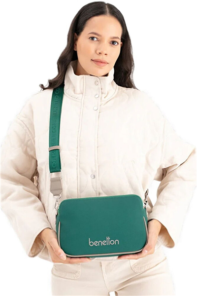 Benetton Logo Detaylı Kadın Çapraz Askılı Çanta