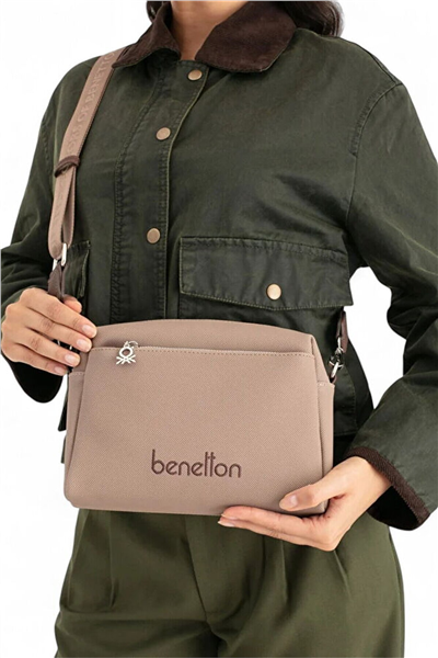 Benetton Logo Detaylı Kadın Çapraz Askılı Çanta